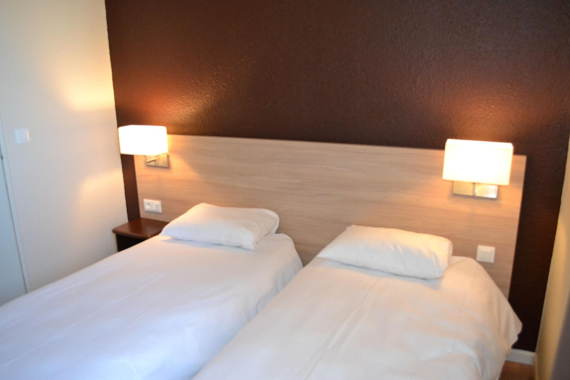 Brit Hotel Essentiel Tours Nord Exterior photo