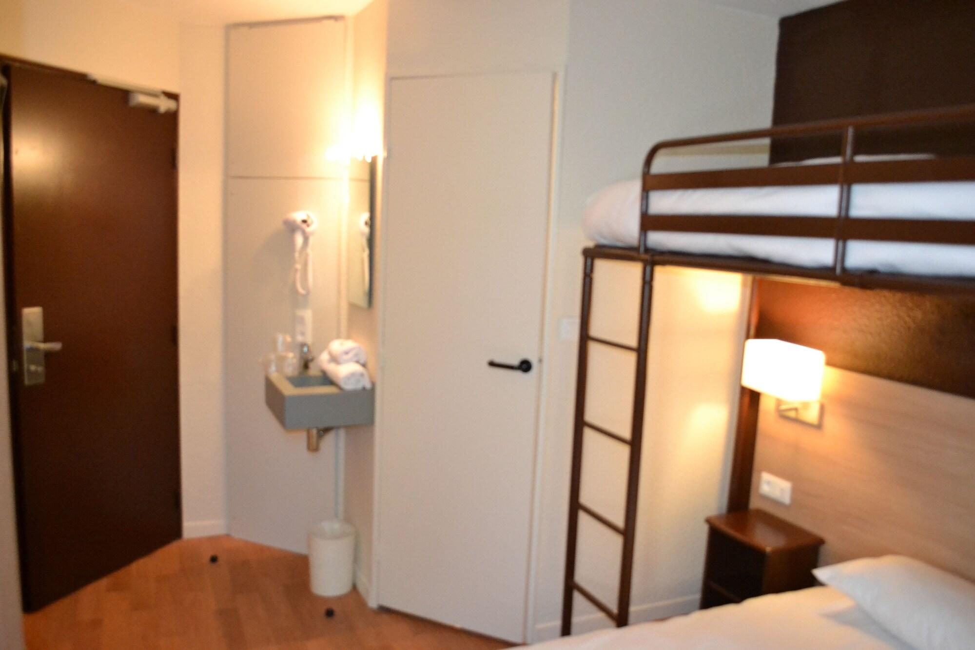 Brit Hotel Essentiel Tours Nord Exterior photo
