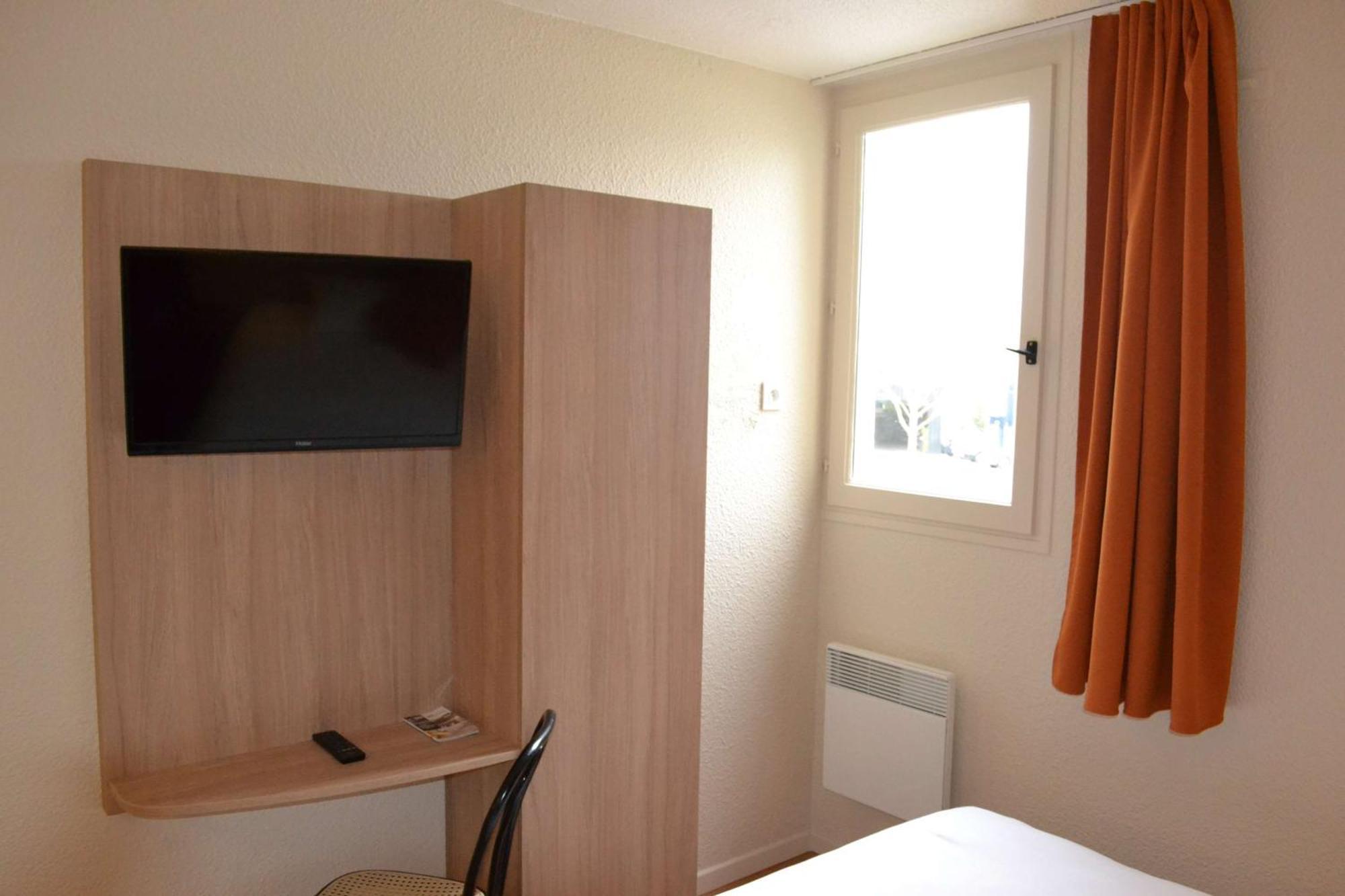Brit Hotel Essentiel Tours Nord Exterior photo